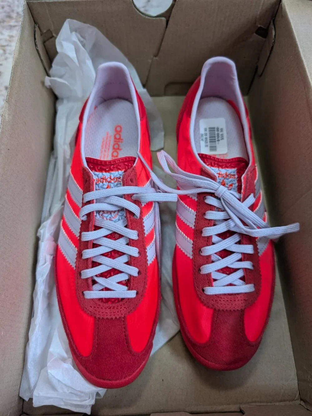 NEW Adidas Retro Sneakers Youth 6 / Women’s 7–7.5 – Red/Pink/Lavender